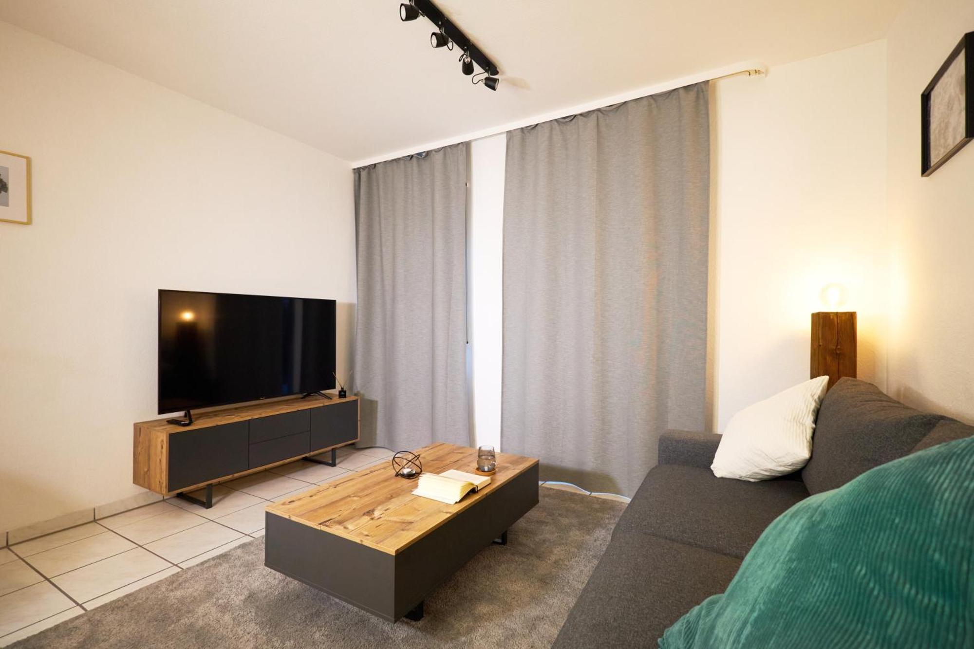 Gemuetliche 2Zi. Wohnung زيلينغنشتات المظهر الخارجي الصورة