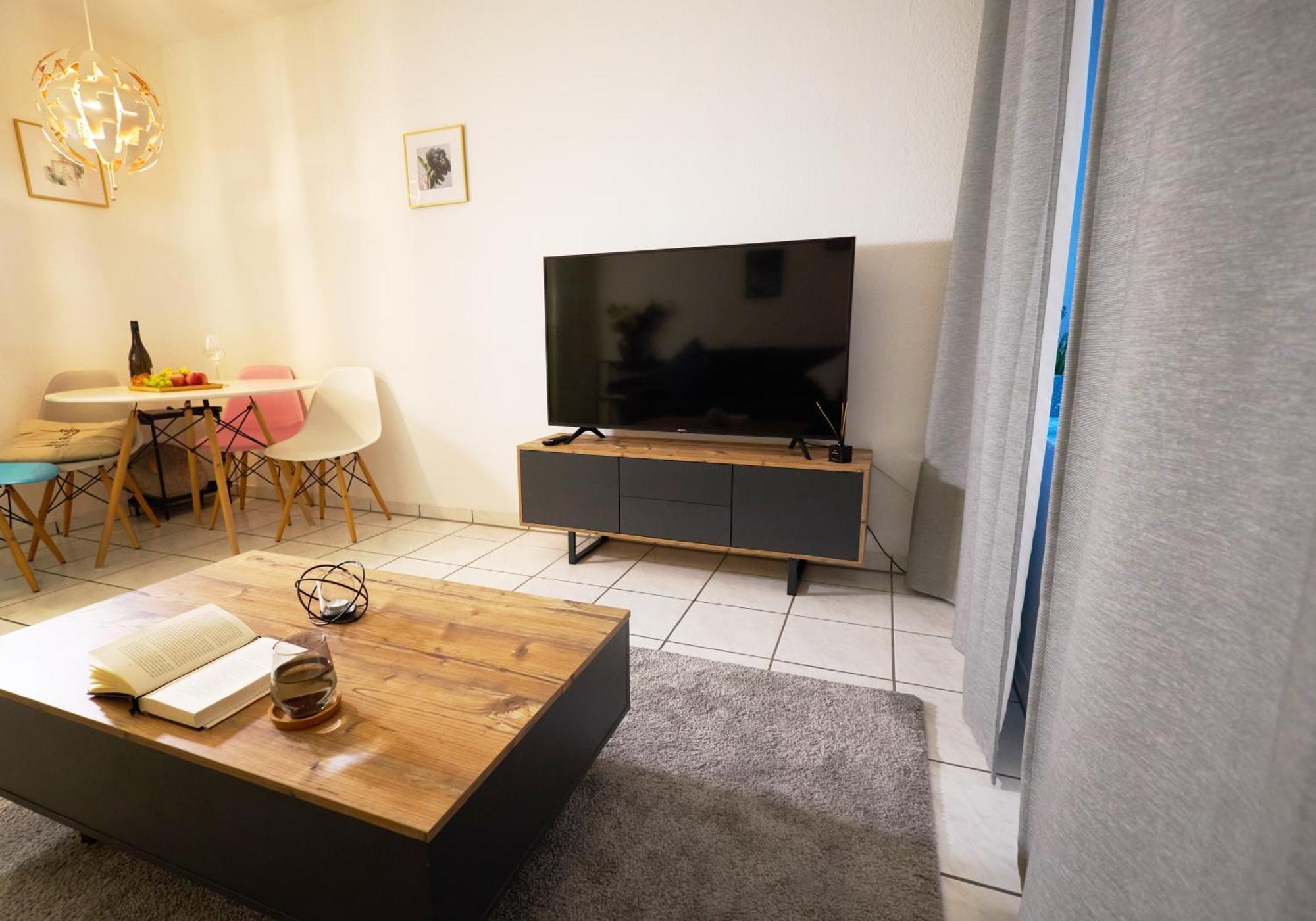 Gemuetliche 2Zi. Wohnung زيلينغنشتات المظهر الخارجي الصورة